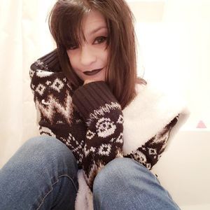 Meet your Posher, Bee